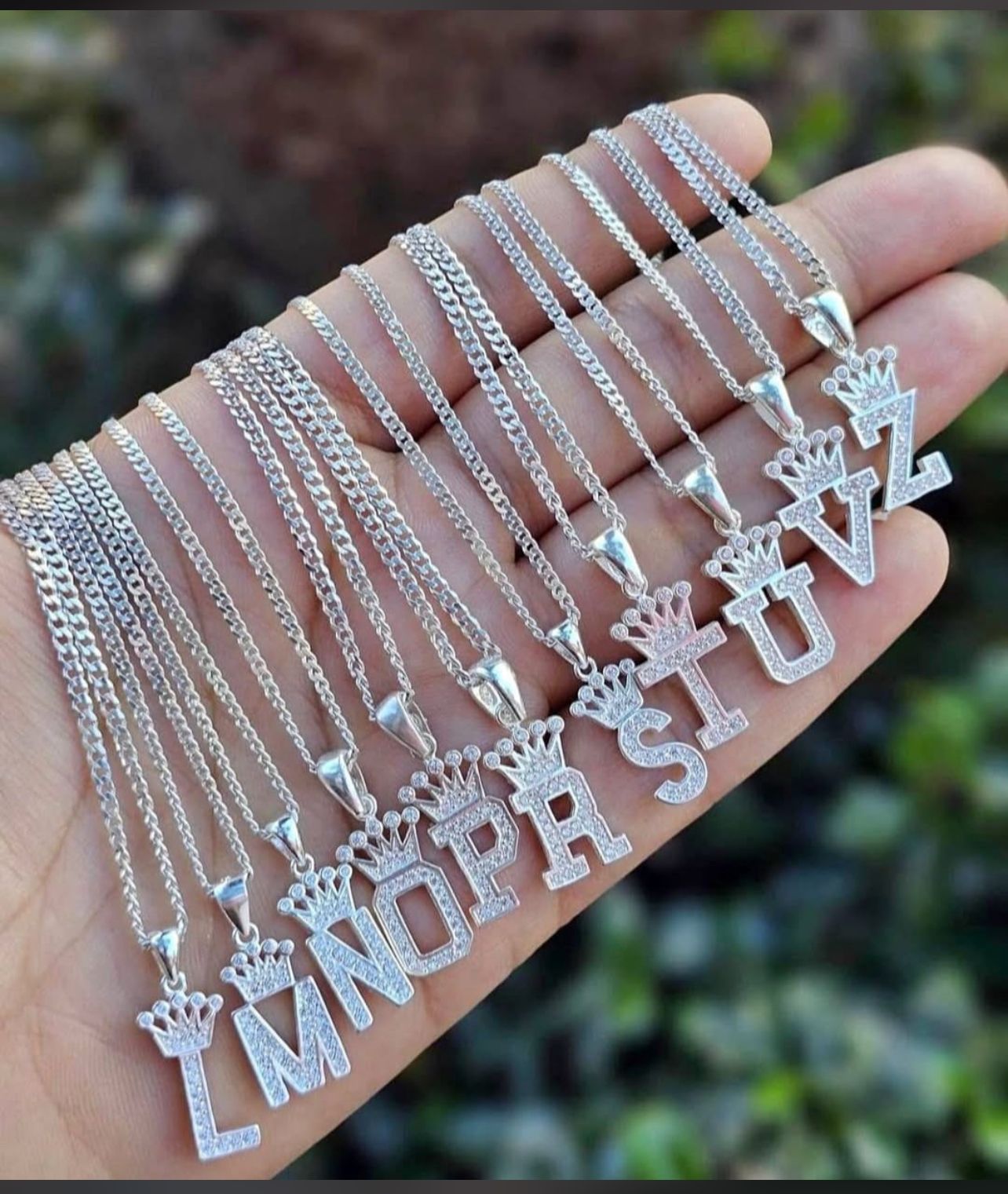 CADENA SIZE 18 PLATA INICIAL CON CORONA